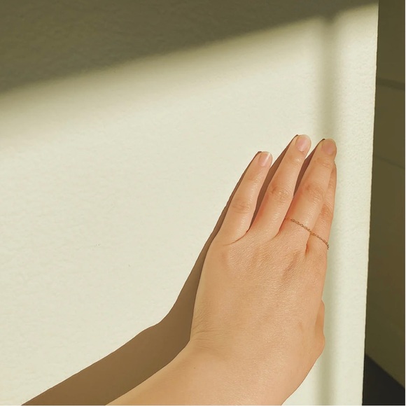 Dainty Chain Ring Size 6 - Picture 4 of 5